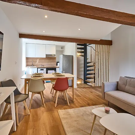 Le Rempart Harmonieux - Triplex Au Pied De La Cite Apartamento